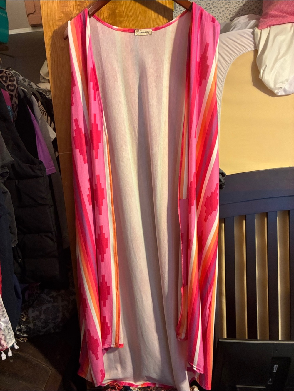 Southern Stitch Bright Pink Aztec Striped Women’s Sleeveless Cardigan